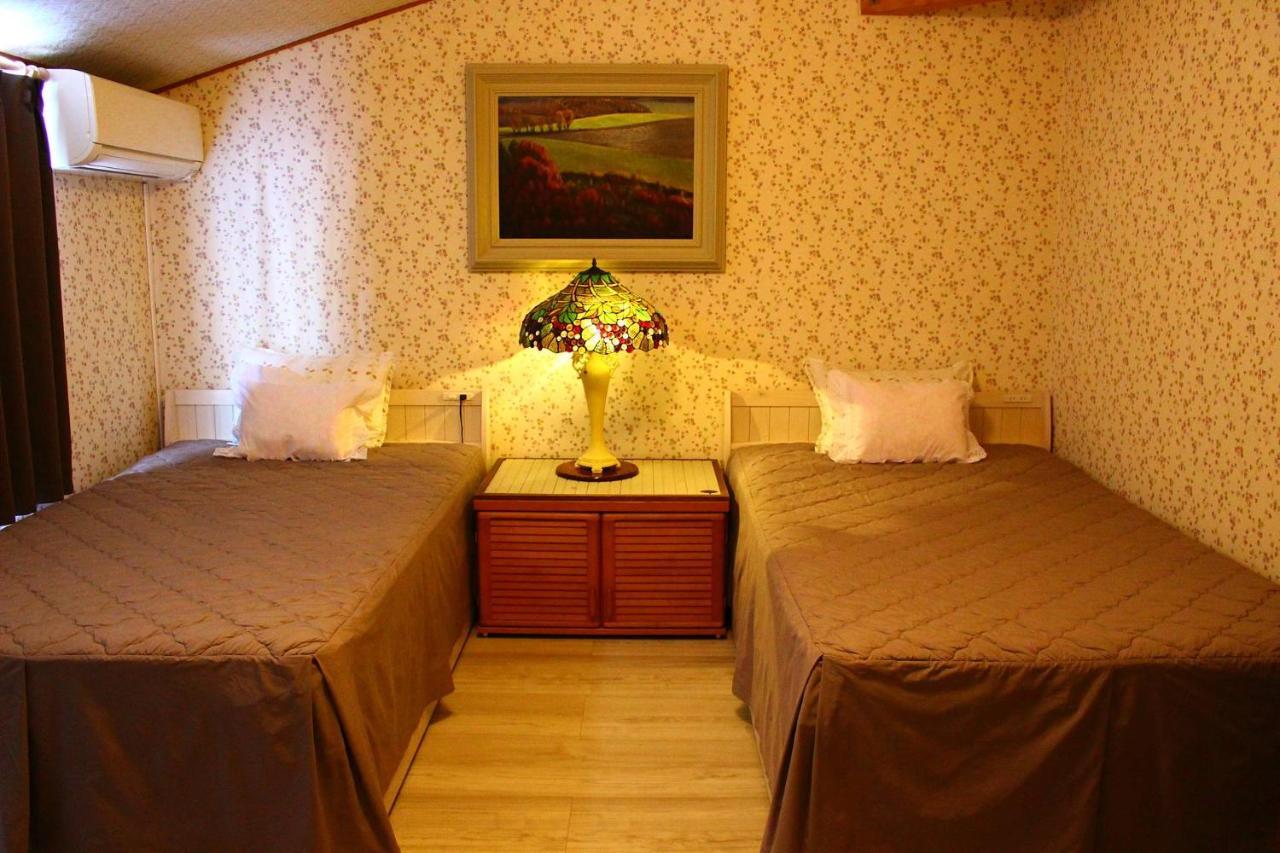 カフェロッジ Touch Wood Bed & Breakfast Biei