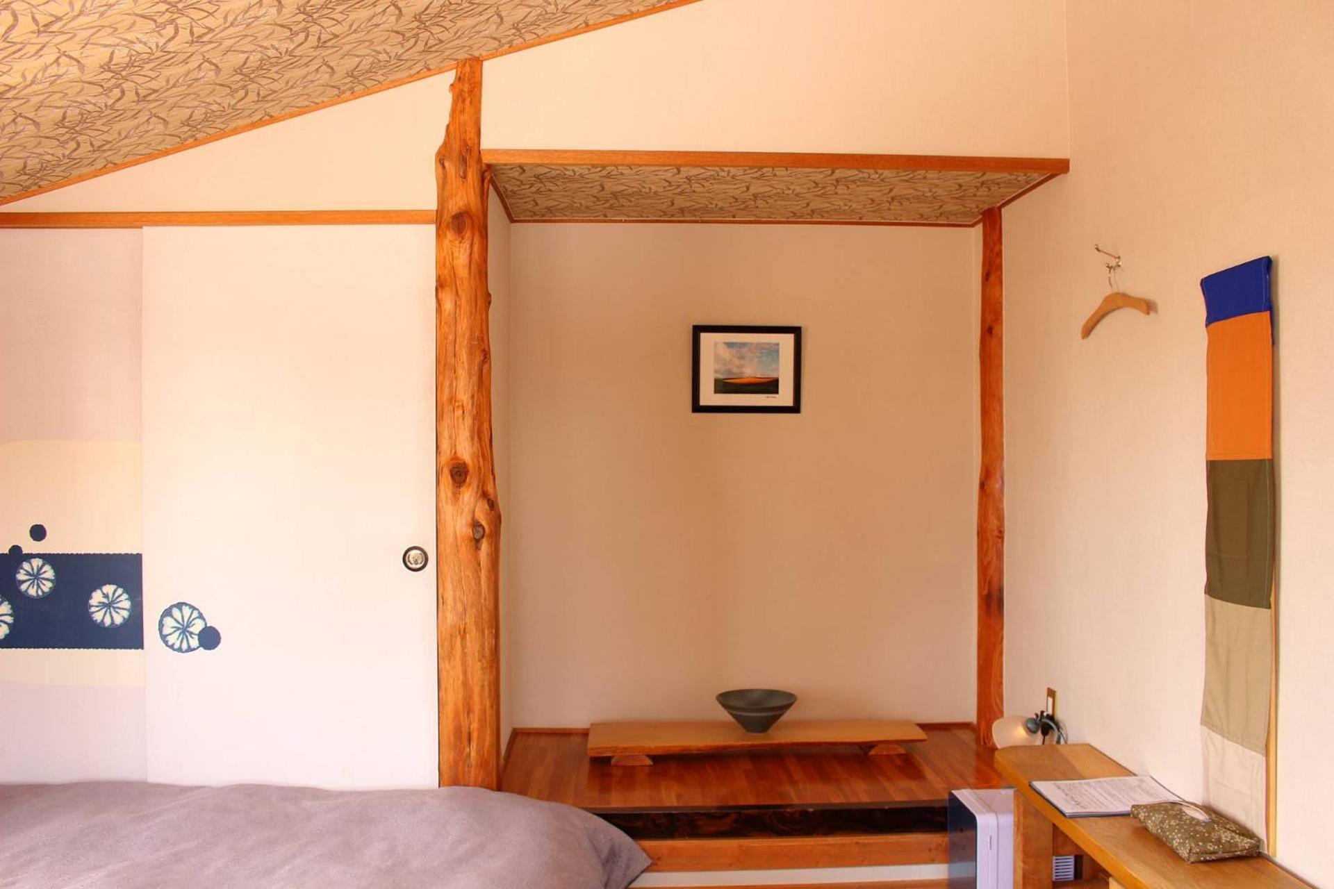 カフェロッジ Touch Wood Bed & Breakfast