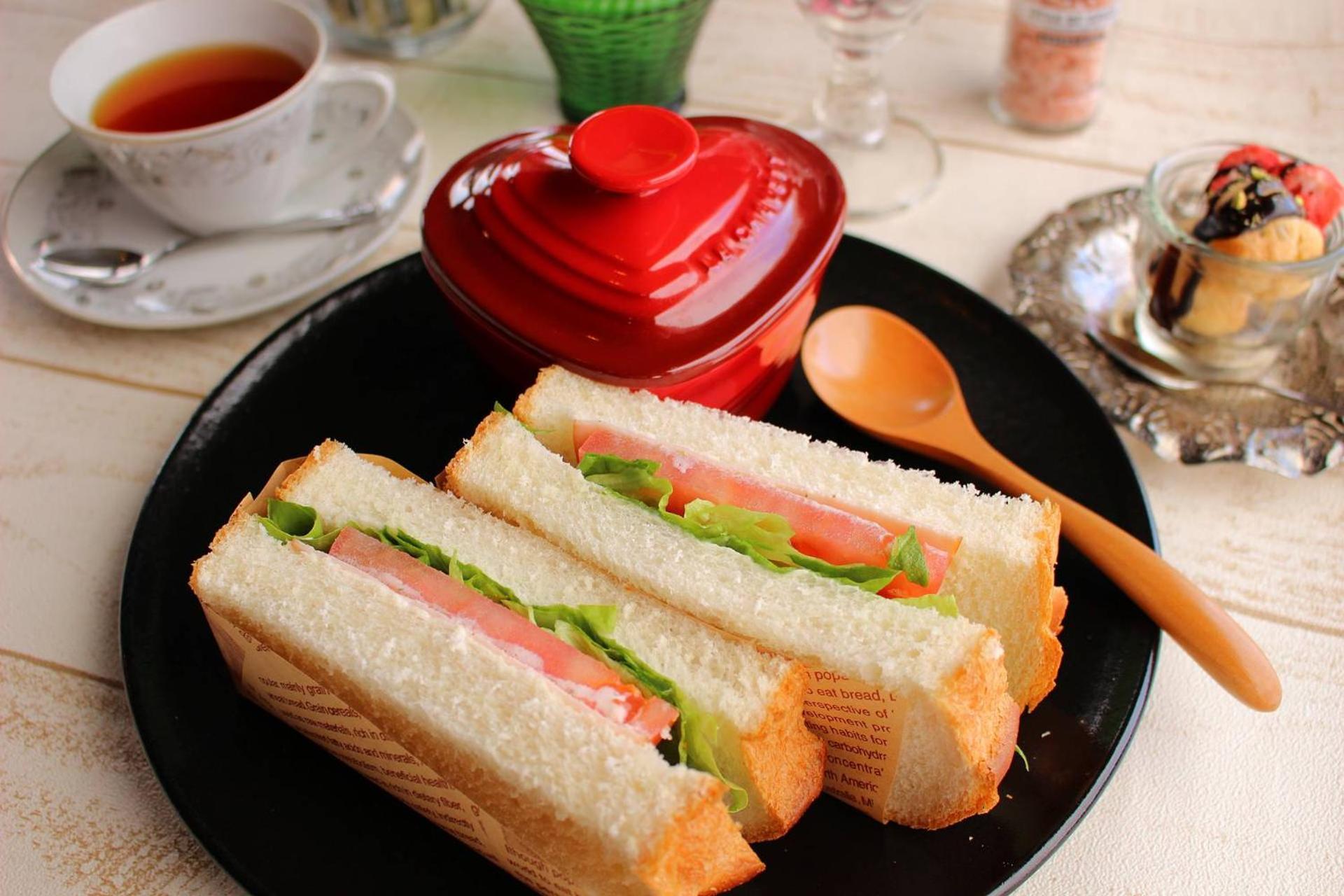 カフェロッジ Touch Wood Bed & Breakfast 3*